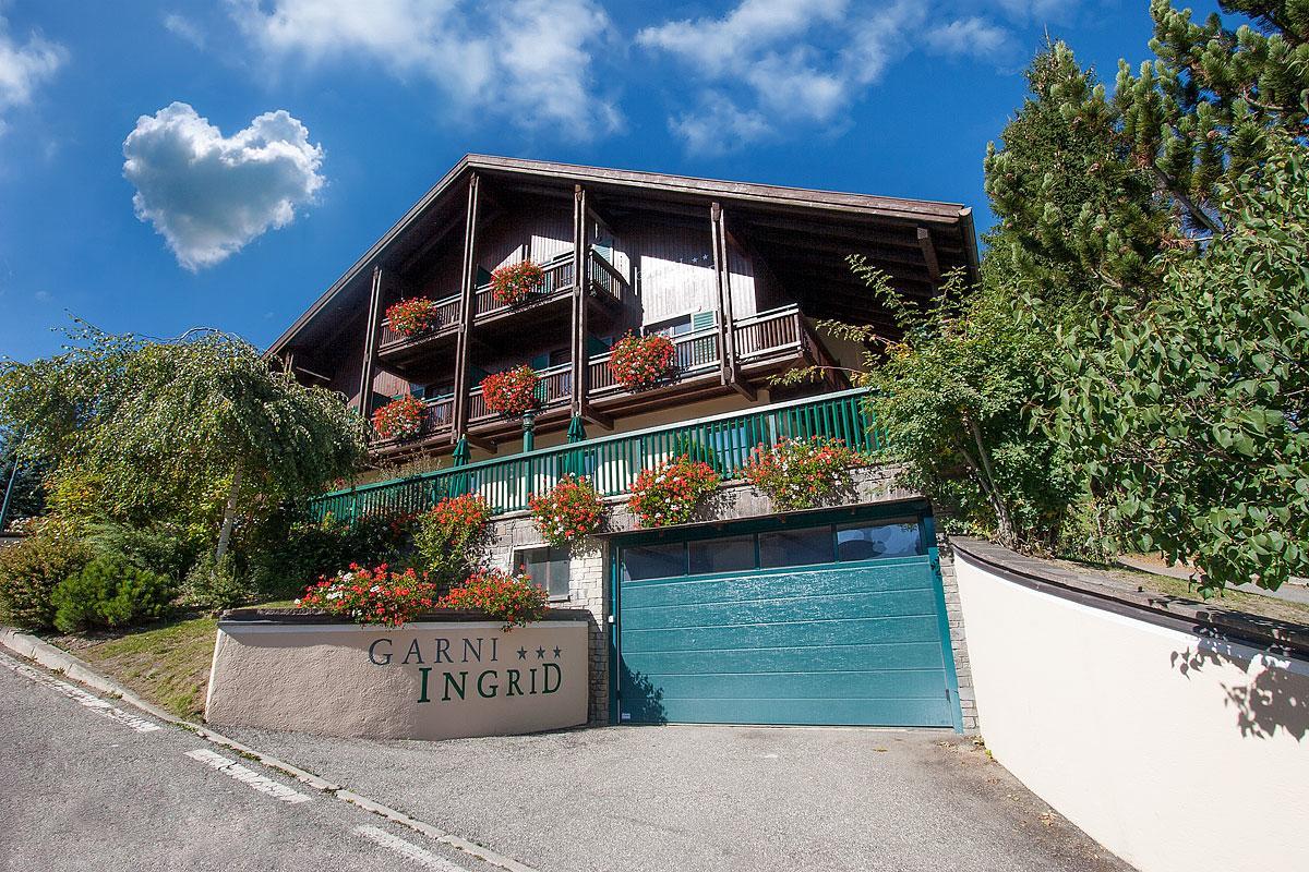 Panorama Garni Ingrid Hotel Dobbiaco Exterior foto